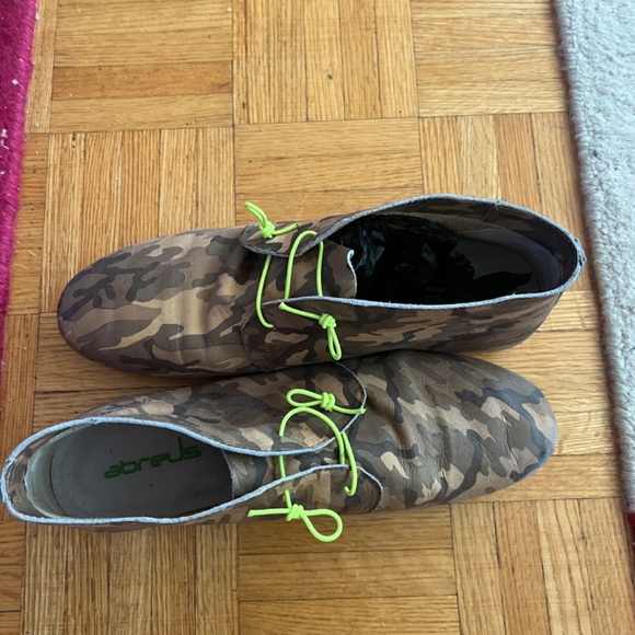 Camo print leather shoes - Picture 2 of 3